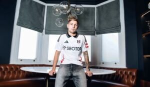 epl:-fulham-sign-arsenal-midfielder-smith-rowe