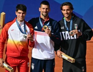 paris-2024:-djokovic-beats-alcaraz-to-win-long-awaited-olympic-gold