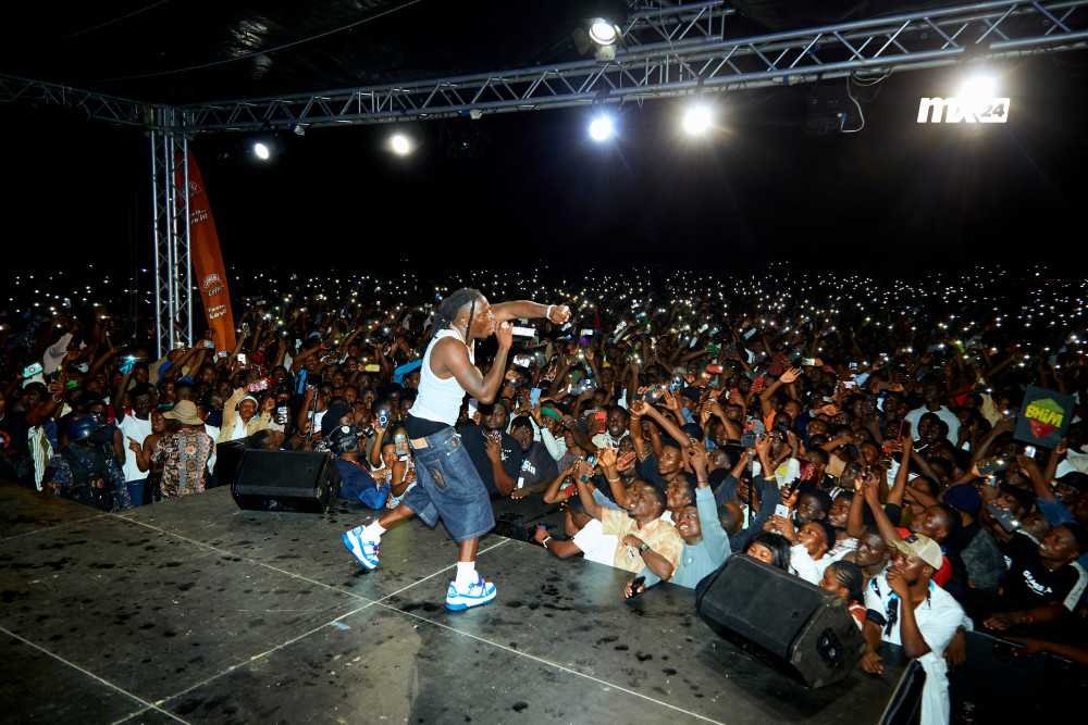 stonebwoy-rocks-winneba-edition-of-mxbeatz