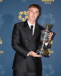 cole-palmer-named-pfa-young-player-of-the-year-for-2023/24-season