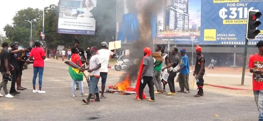 gideon-boako-fingers-ndc-in-democracy-hub-demo